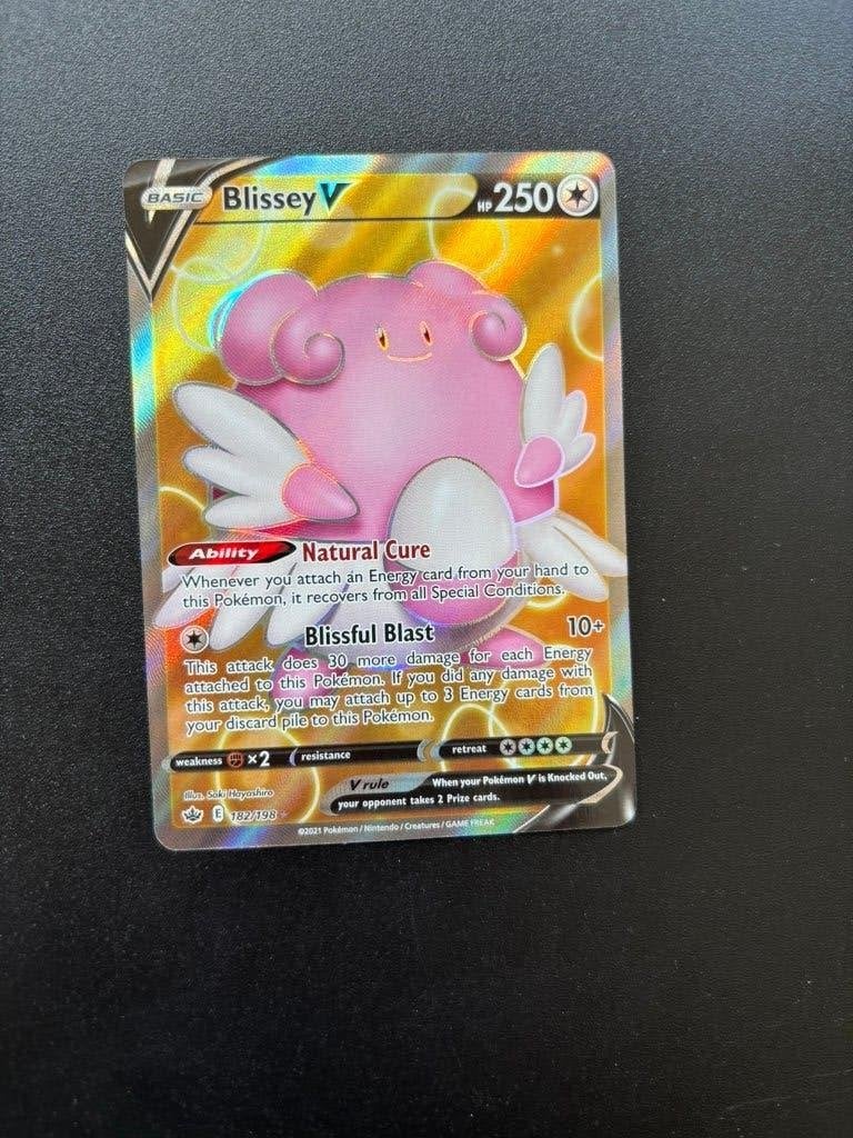 Blissey V (CRE 182), Hobby en Vrije tijd, Verzamelkaartspellen | Pokémon, Ophalen, Zo goed als nieuw