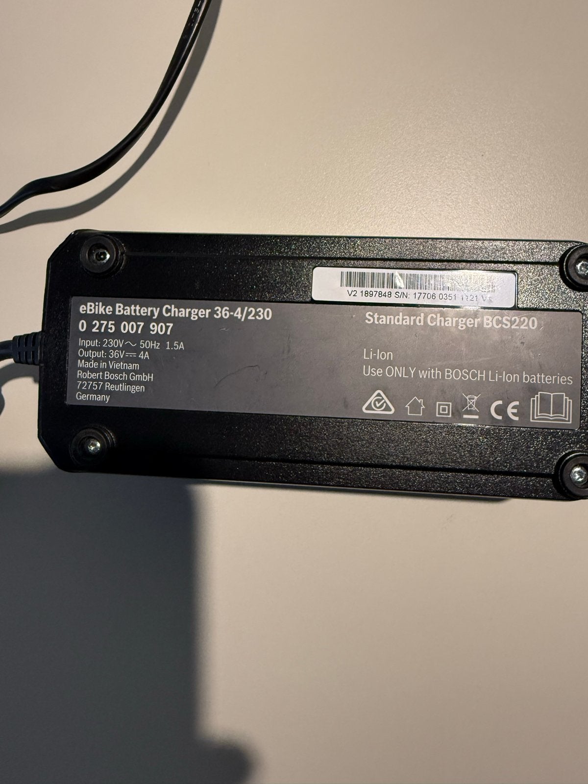 Bosch eBike Acculader 36V 4A BCS220, Ophalen of Verzenden, Zo goed als nieuw