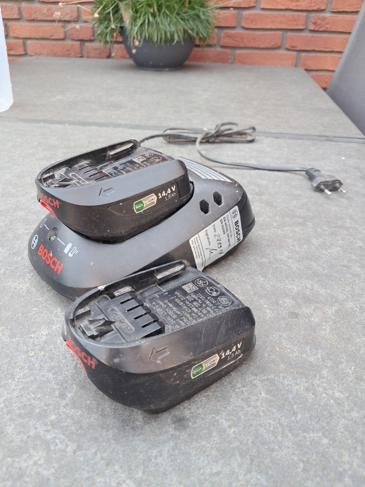 Bosch 14.4V Accu's en Oplader (1.5 Ah), Doe-het-zelf en Verbouw, Gereedschap | Boormachines, Gebruikt, Overige typen, Ophalen