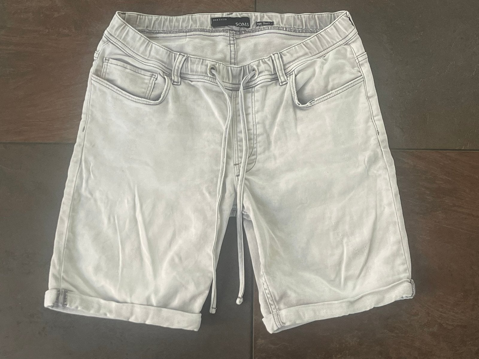 SOMS heren jogdenim short maat M, Ophalen of Verzenden, Zo goed als nieuw, Maat 46 (S) of kleiner, Grijs