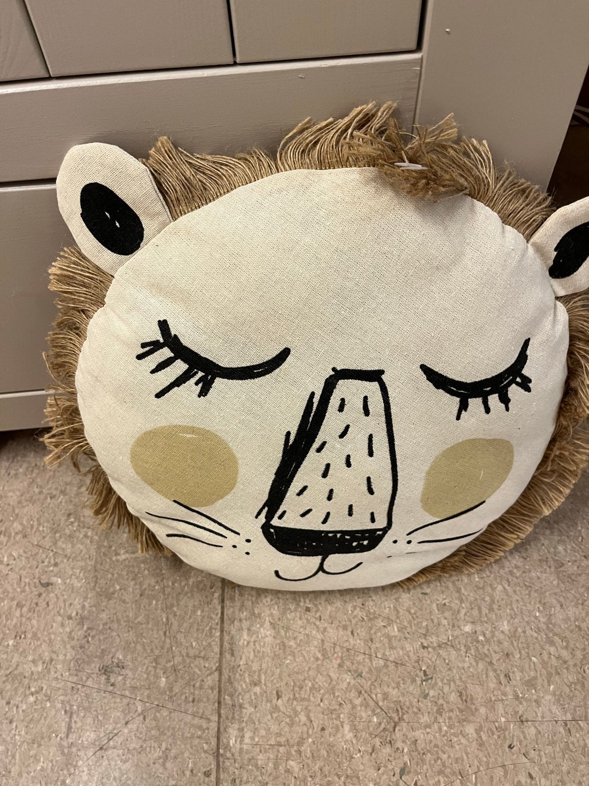 Schattig Leeuw Kussen - Perfect voor de Kinderkamer, Beige, Met print, Ophalen of Verzenden, Sierkussen