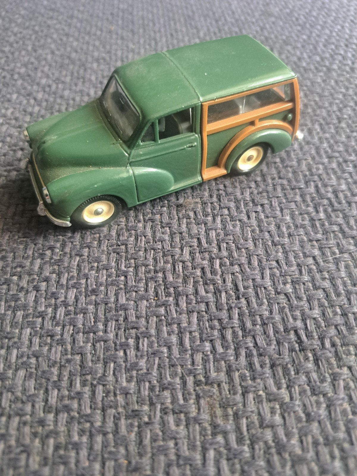 Lledo model days gone morris miner traveller, Gebruikt, Auto, England, Ophalen of Verzenden