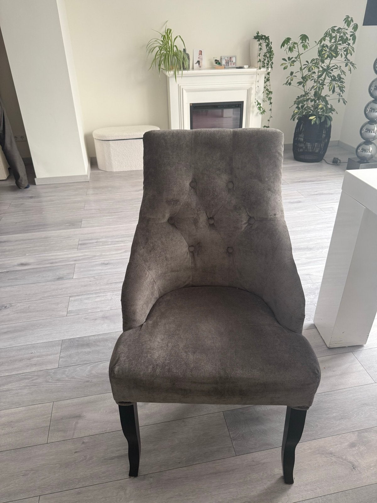Stijlvolle 6 eetkamerstoelen - Grijs, stof, Ophalen of Verzenden, Zo goed als nieuw, Vijf, Zes of meer stoelen, Stof