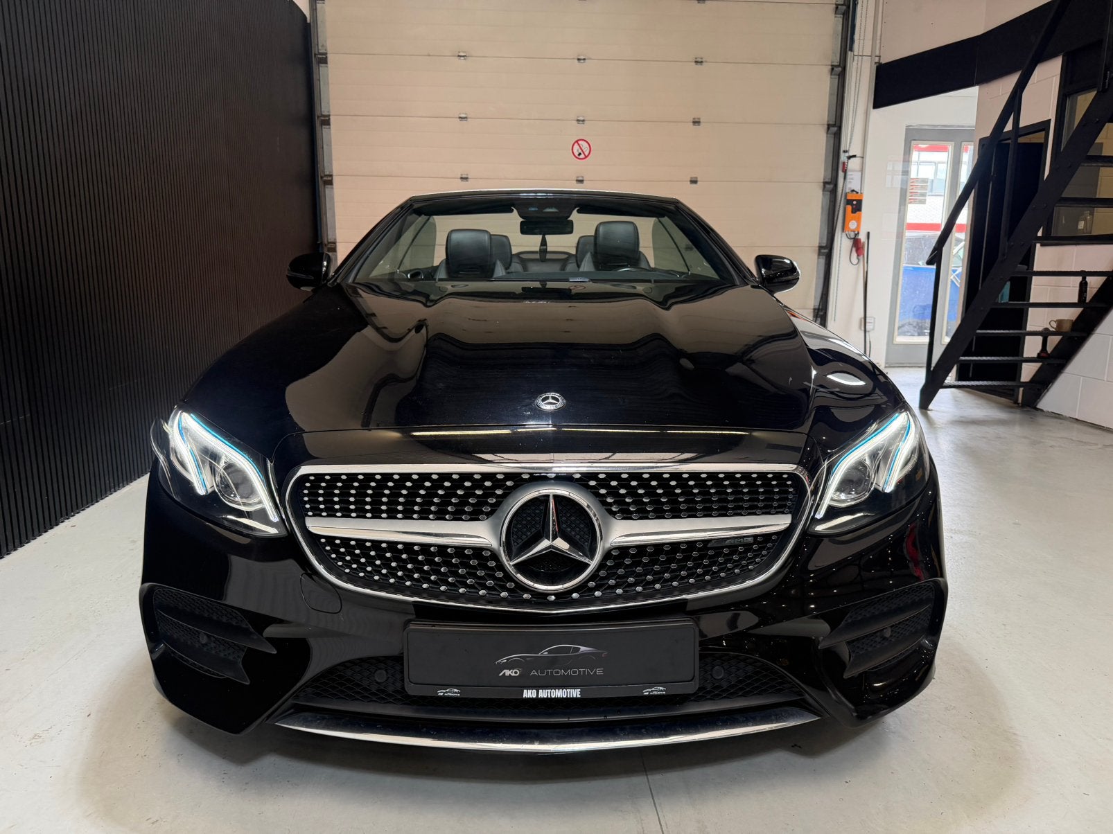 Mercedes-Benz E Cabrio AMG 25th A E/DigidD/Camera/Burmas/Key, Auto's, Mercedes-Benz, 1800 kg, 4 cilinders, Cabriolet, 1655 kg