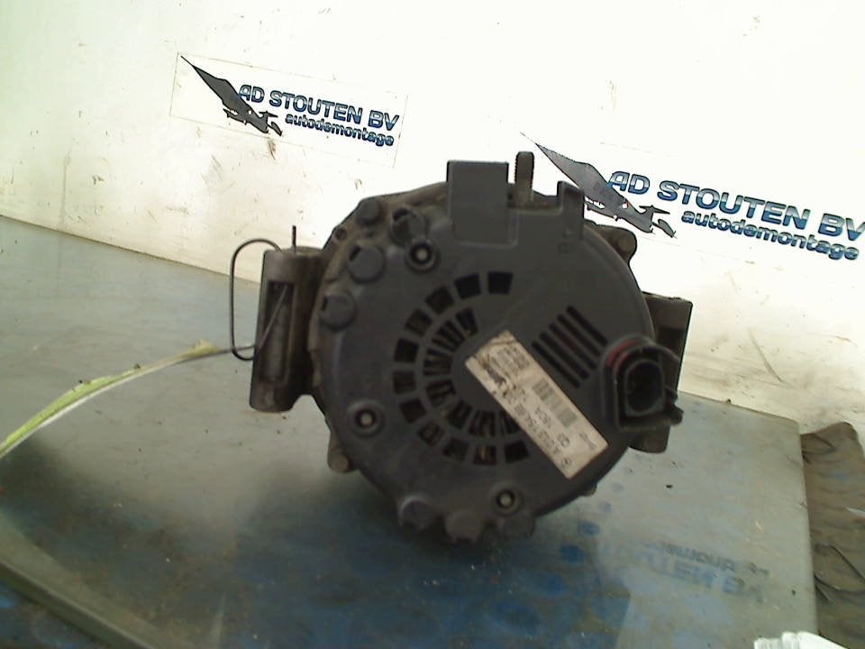 Dynamo Mercedes-Benz Sprinter 3,5t (906.63) 2011 A0131546802, Gebruikt, Mercedes-Benz AG, Mercedes-Benz, Mercedesstraße 120, Stuttgart 70372, , Duitsland