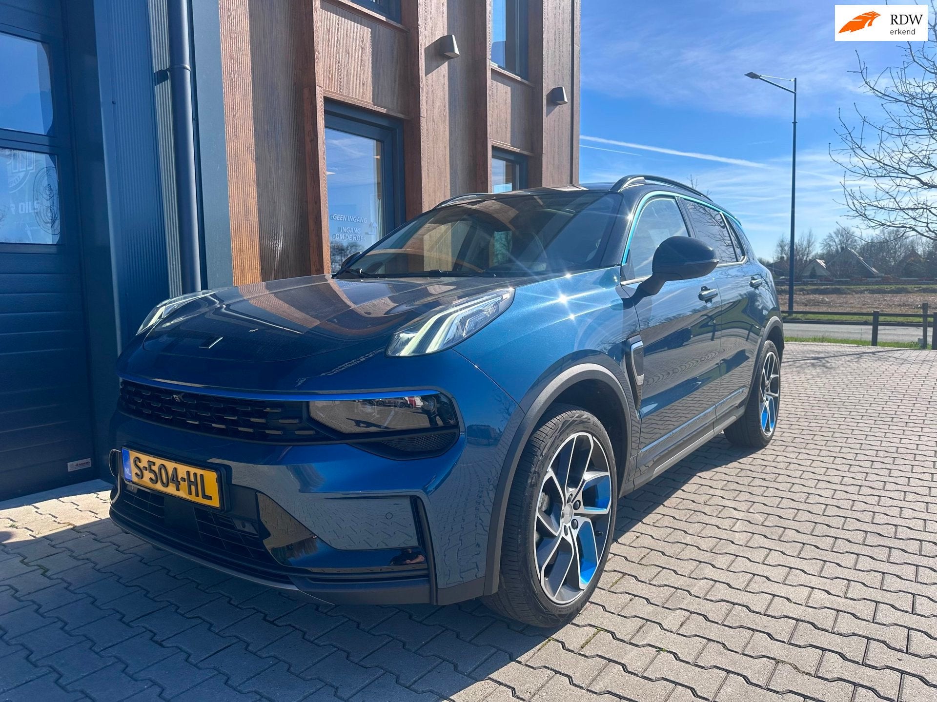 Lynk & Co 01 1.5 l 360 camera l stoelverwarming 54818km !, Dealer onderhouden, Stof, Blauw, 120 €/maand