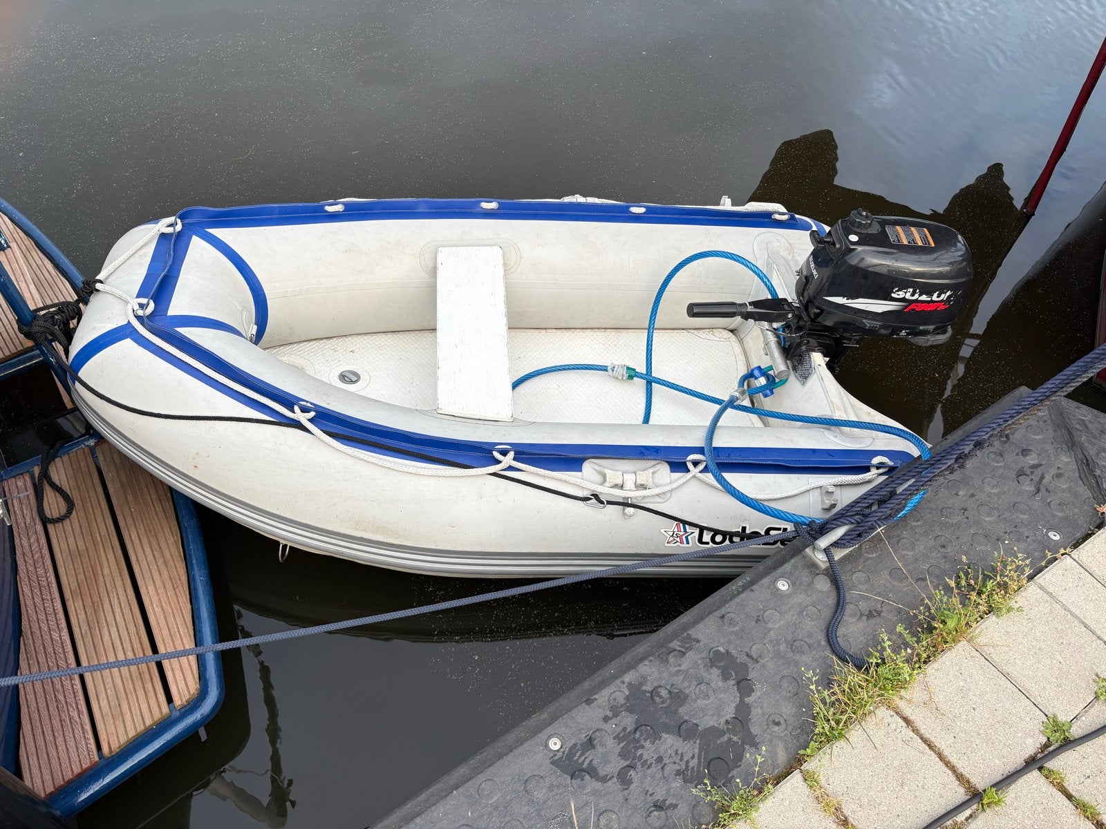 Lodestar rubberboot 2.60 geen plakkers 2x buitenboordmotor, Watersport en Boten, Rubberboten, Gebruikt, Lodestar, Airdeck, Inclusief motor