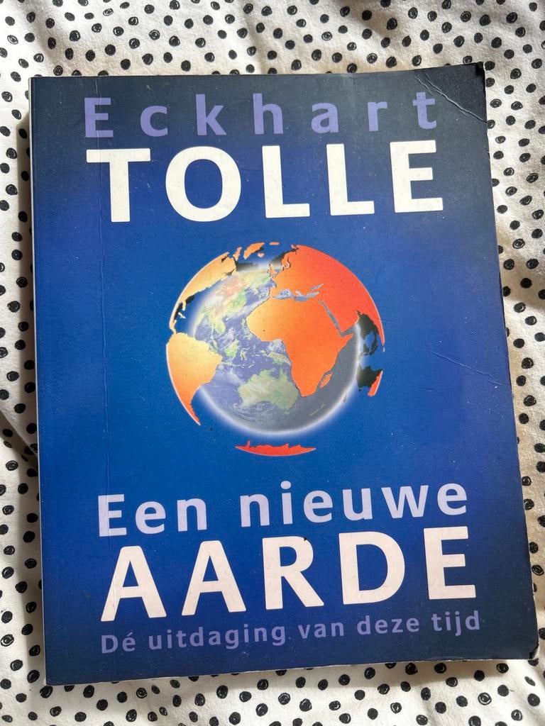 Een nieuwe aarde - Eckhart Tolle, Boeken, Esoterie en Spiritualiteit, Zo goed als nieuw, Achtergrond en Informatie, Spiritualiteit algemeen