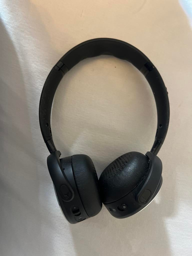 AKG YSERIES koptelefoon - Gebruikt, goede staat, Ophalen of Verzenden, Gebruikt, Over oor (circumaural), Overige merken