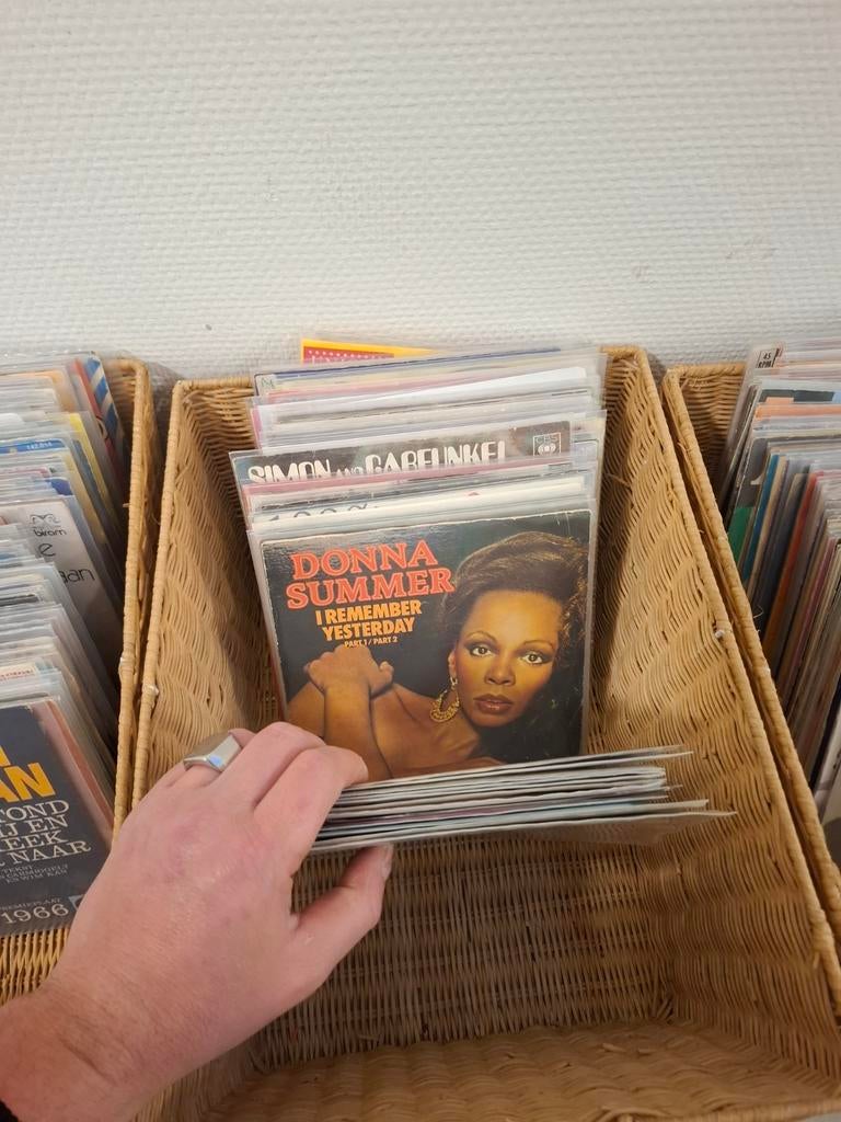 Grote partij van 223 singles, mix van nl en top 40, 6 singles of meer, Ophalen, Gebruikt, Nederlandstalig