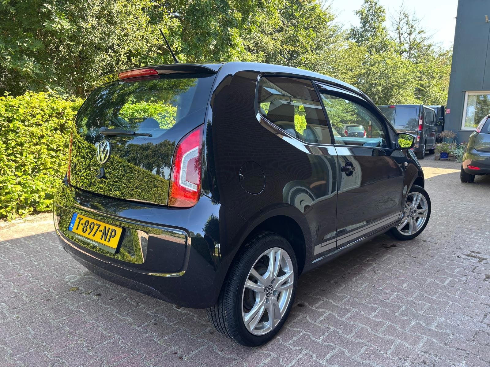Volkswagen Up! 1.0 Club Uitvoering! Highline! BlueMotion, Auto's, Volkswagen, Voorwielaandrijving, Dealer onderhouden, Stof, Zwart