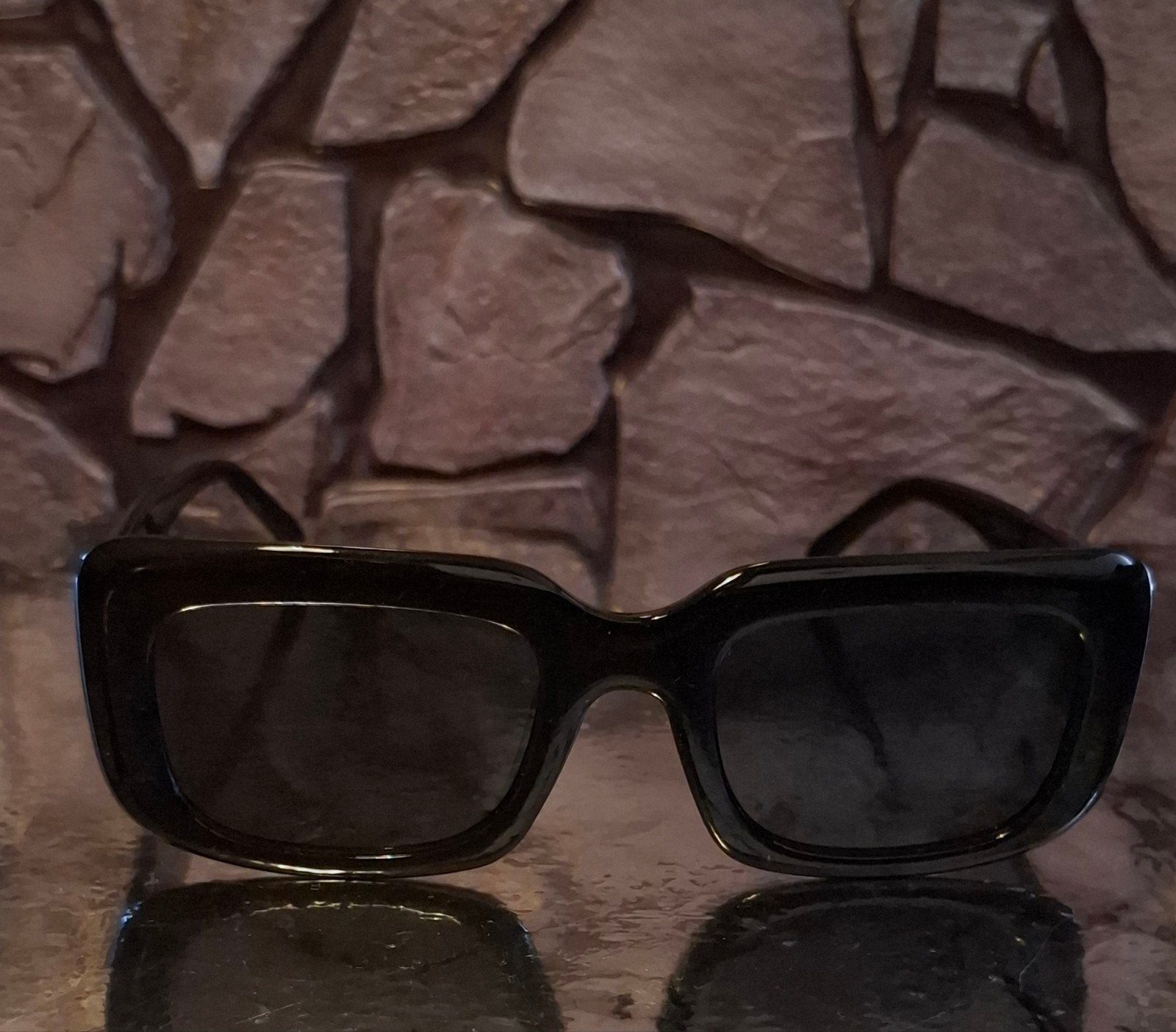 Nieuwe Versace Zonnebril - Stijlvol en Ongebruikt, Zonnebril, Zwart, Gianni Versace, Nieuw