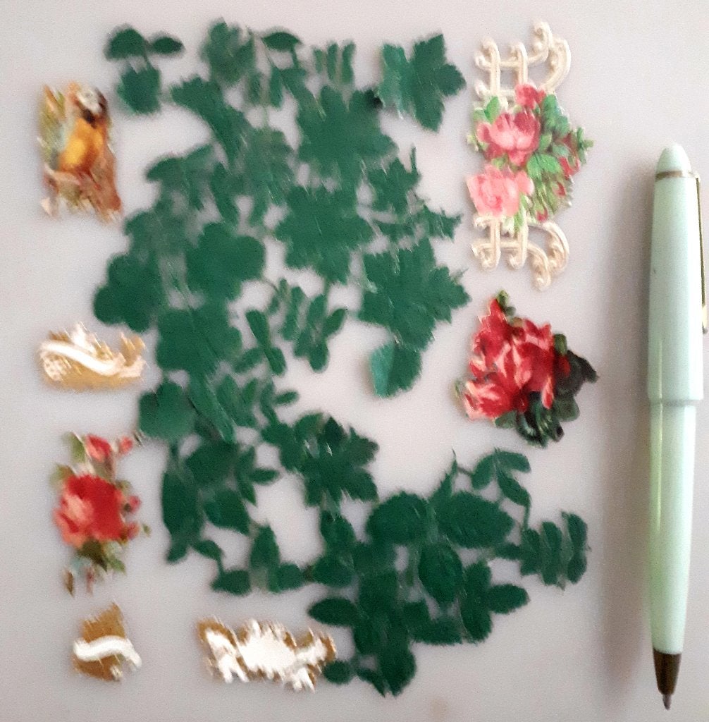 Set ANTIQUE VICTORIAN SCRAPS Leaves etc +- 1890, Hobby en Vrije tijd, Scrapbooking, Ophalen of Verzenden, Gebruikt, Papier of Karton