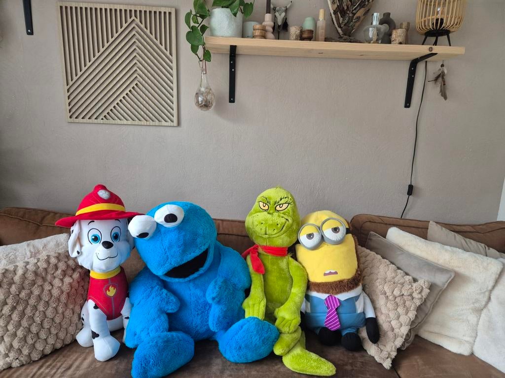 Grote knuffels: Paw Patrol, Koekie Monster, Grinch, Minion, Ophalen of Verzenden