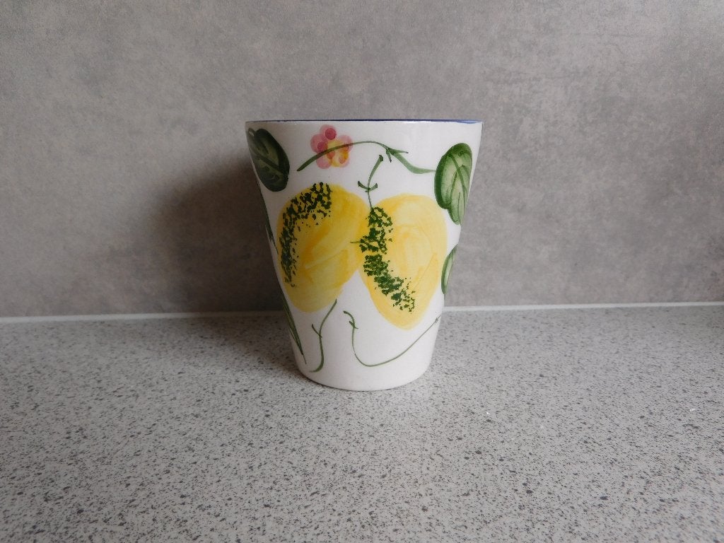 Mok Citroen Handpainted Majolica of Barbotine, Ophalen of Verzenden