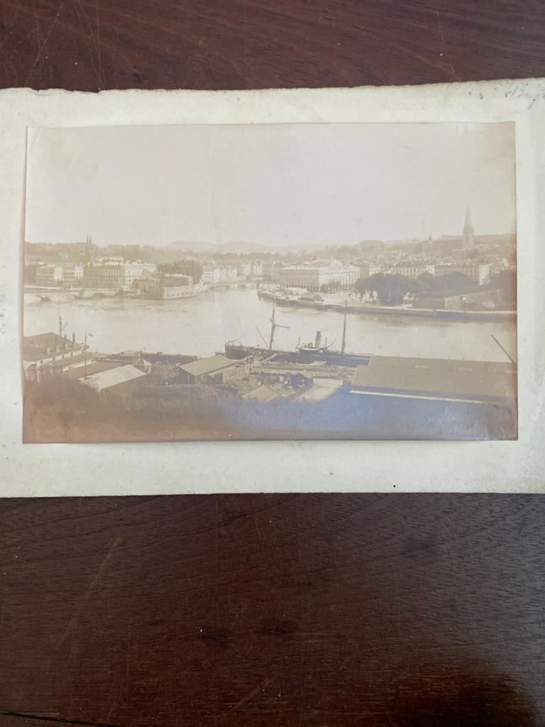 Antieke foto havenstad met schepen en gebouwen, Antiek en Kunst, Kunst | Tekeningen en Foto's, Ophalen of Verzenden