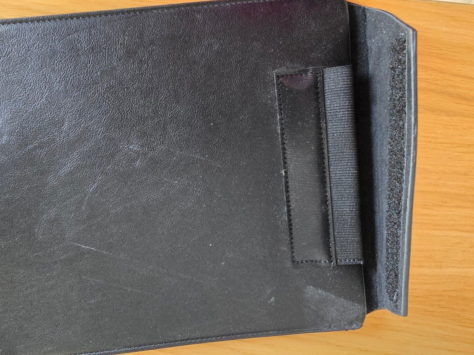 5e - laptop sleeve - HP - black leather, Ophalen, Zwart, Leer