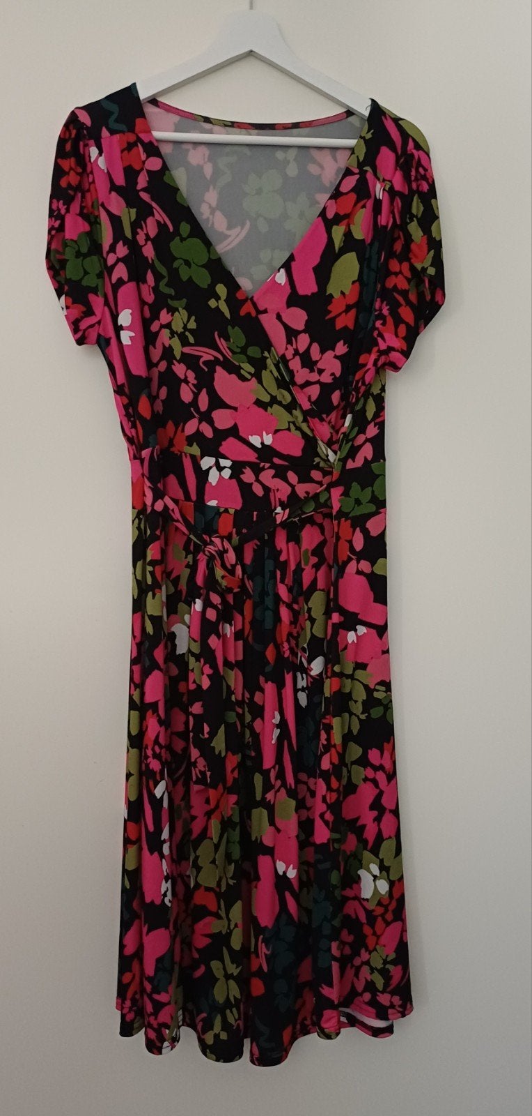 Paprika Soepele Jurk met Klokkende Rok - Maat 44, Kleding | Dames, Jurken, Meerkleurig, Maat 42/44 (L), Ophalen of Verzenden, Zo goed als nieuw