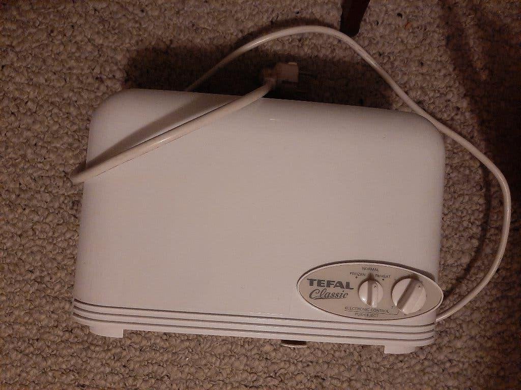 broodrooster classic wit TEFAL voor 2 sneden type 8415.25, Ophalen of Verzenden, Gebruikt, Uitneembare kruimellade