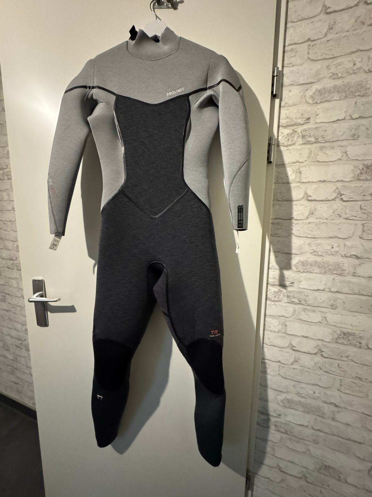 Prolimit Wetsuit Dames Maat 36S - Nieuw met labels, Watersport en Boten, Ophalen of Verzenden, Nieuw, Dame, Wetsuit