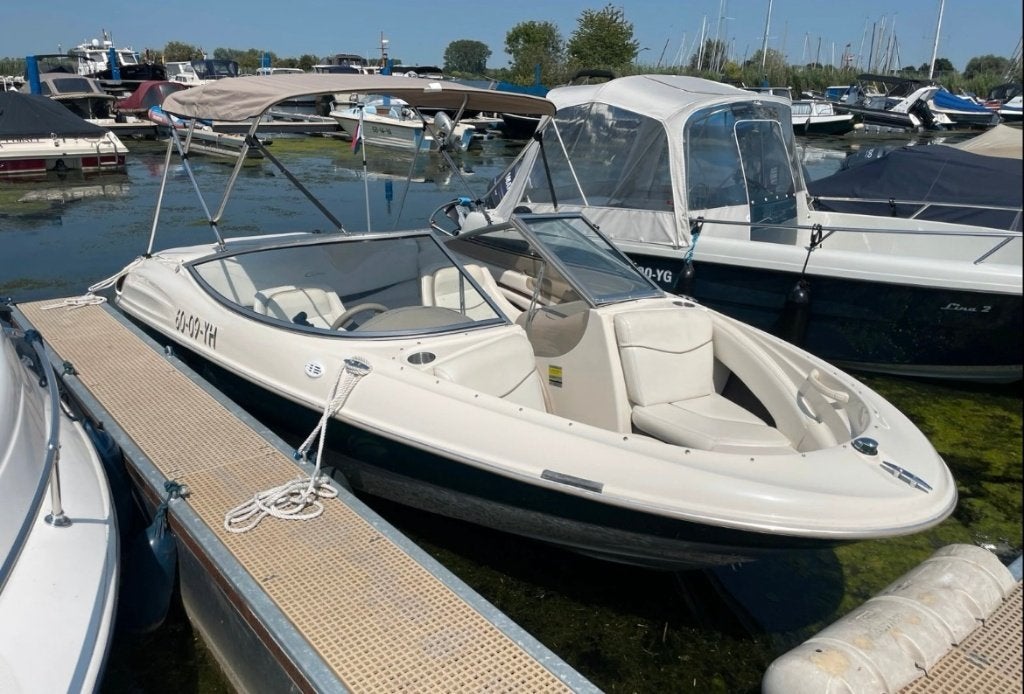 Bayliner 1850 SS – Inclusief trailer, Watersport en Boten, Speedboten, Ophalen, Binnenboordmotor, 190 pk, 120 tot 200 pk