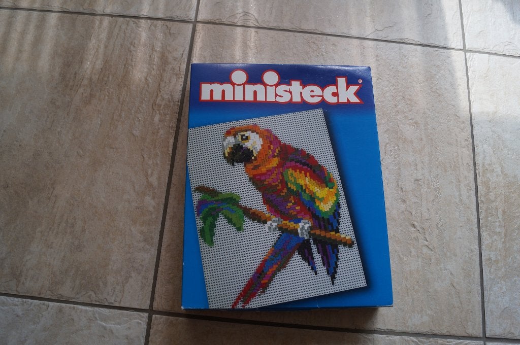 Ministeck papagaai, Ophalen of Verzenden, Zo goed als nieuw