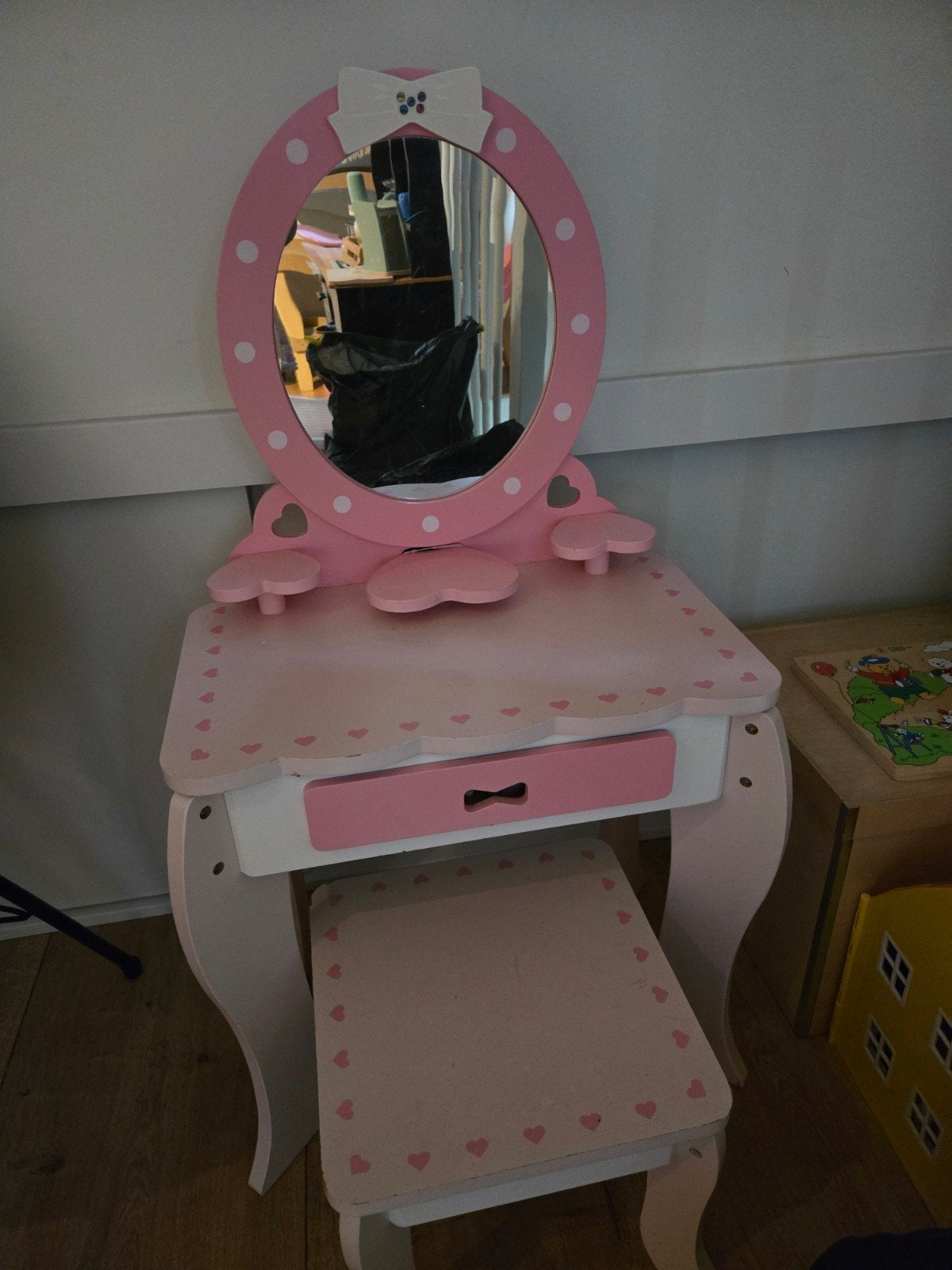 Roze kaptafel met krukje voor kinderen, Ophalen of Verzenden, Gebruikt, Overige typen