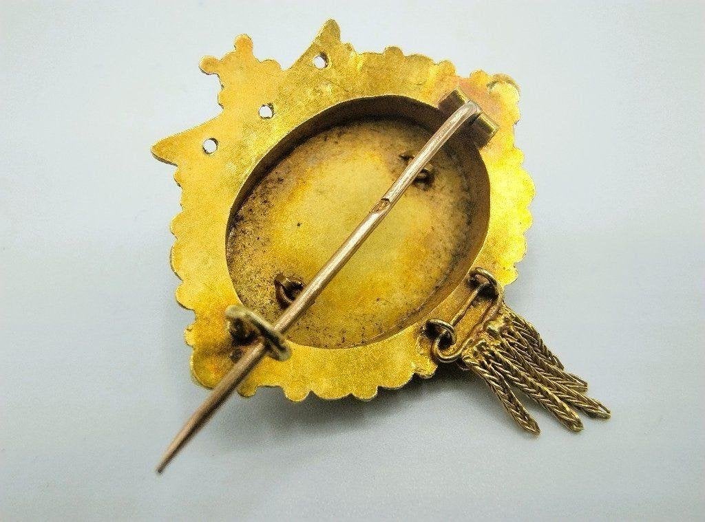 Gouden broche met gitten, klederdracht, 19e eeuws, Info@zilverwebsite.nl, Verzenden, Zo goed als nieuw, Zilverwebsite.nl