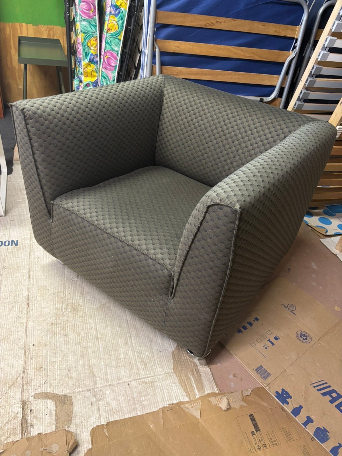 Moderne fauteuil - 85x85x40H, 1025xe, 75 tot 100 cm, Ophalen of Verzenden, Zo goed als nieuw