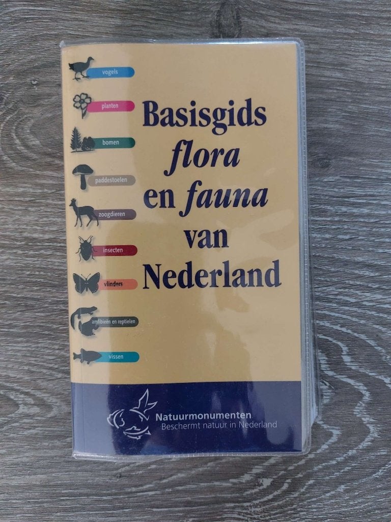 Natuurmonumenten Basisgids Flora en Fauna van Nederland, Boeken, Ophalen of Verzenden, Zo goed als nieuw, Natuur algemeen, Natuurmonumenten