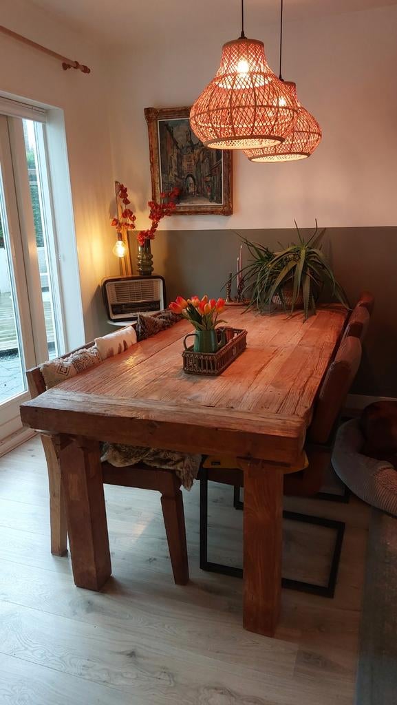 Robuuste eettafel,hout, ruig uiterlijk (bielzen), Ophalen, Gebruikt, 200 cm of meer, 50 tot 100 cm
