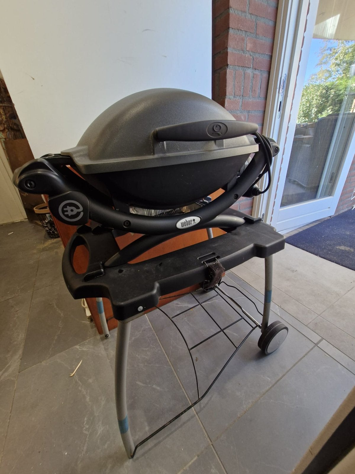 Weber Q1400 elektrische barbecue – met onderstel en wielen, Ophalen, Zo goed als nieuw