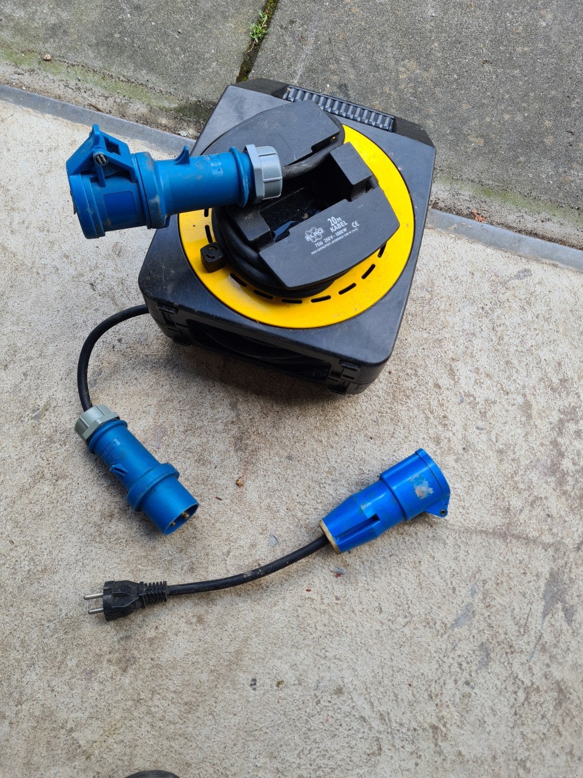 Stroom haspel  elro  16 AMP 20 meter met stekkers, Ophalen of Verzenden, Zo goed als nieuw