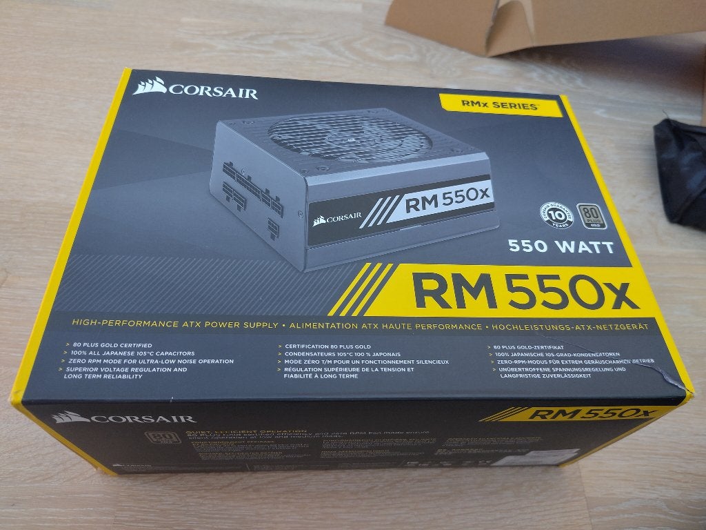 Corsair RM550X, Computers en Software, Interne voedingen, Ophalen of Verzenden, Zo goed als nieuw