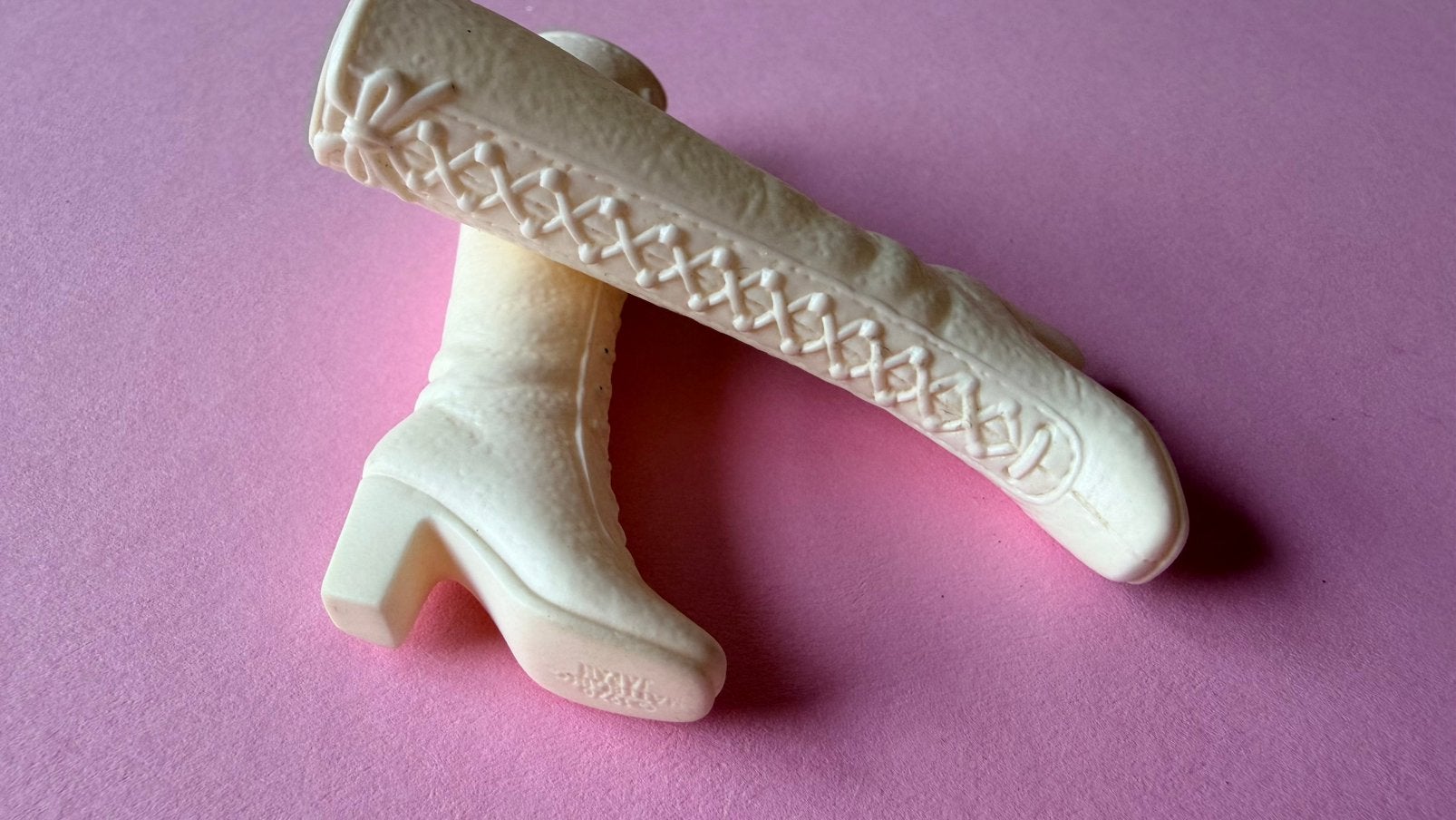White Lace Up Boots Japan laarsjes Mattel, Ophalen of Verzenden, Zo goed als nieuw, Pop