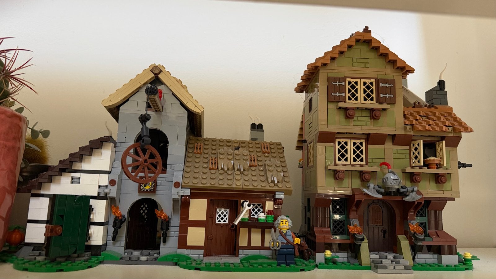 Lego Creator Expert Middeleeuwse Smederij (21325), Ophalen of Verzenden, Zo goed als nieuw