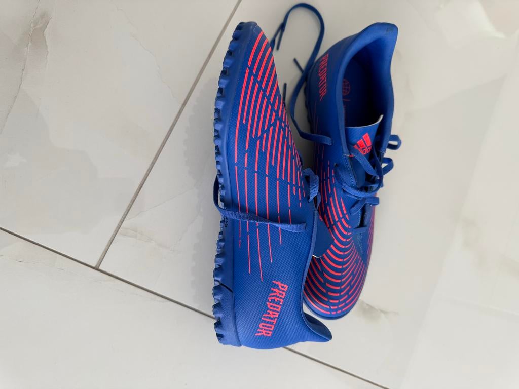 Adidas Predator voetbalschoenen maat 43 1/2, Sport en Fitness, Maat XS of kleiner, Ophalen of Verzenden, Nieuw, Schoenen
