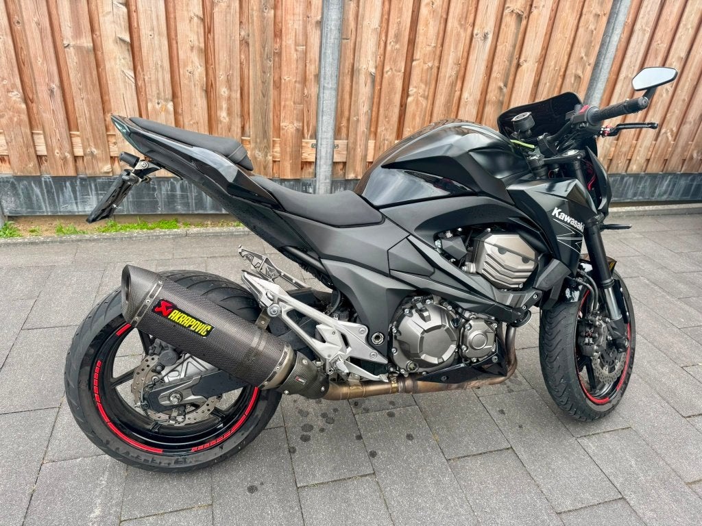 Kawasaki Z800 - ABS + Grote beurt afgelopen Maart, Motoren, Motoren | Kawasaki, Occasion, 4 cilinders, Motorrijbewijs A, Meer dan 35 kW