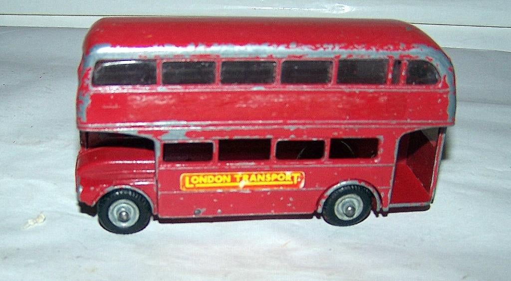 Zeldzame A Budgie Toy AC Routemaster 64 Seater. Igs., Hobby en Vrije tijd, Modelauto's | 1:50, Ophalen of Verzenden, Gebruikt