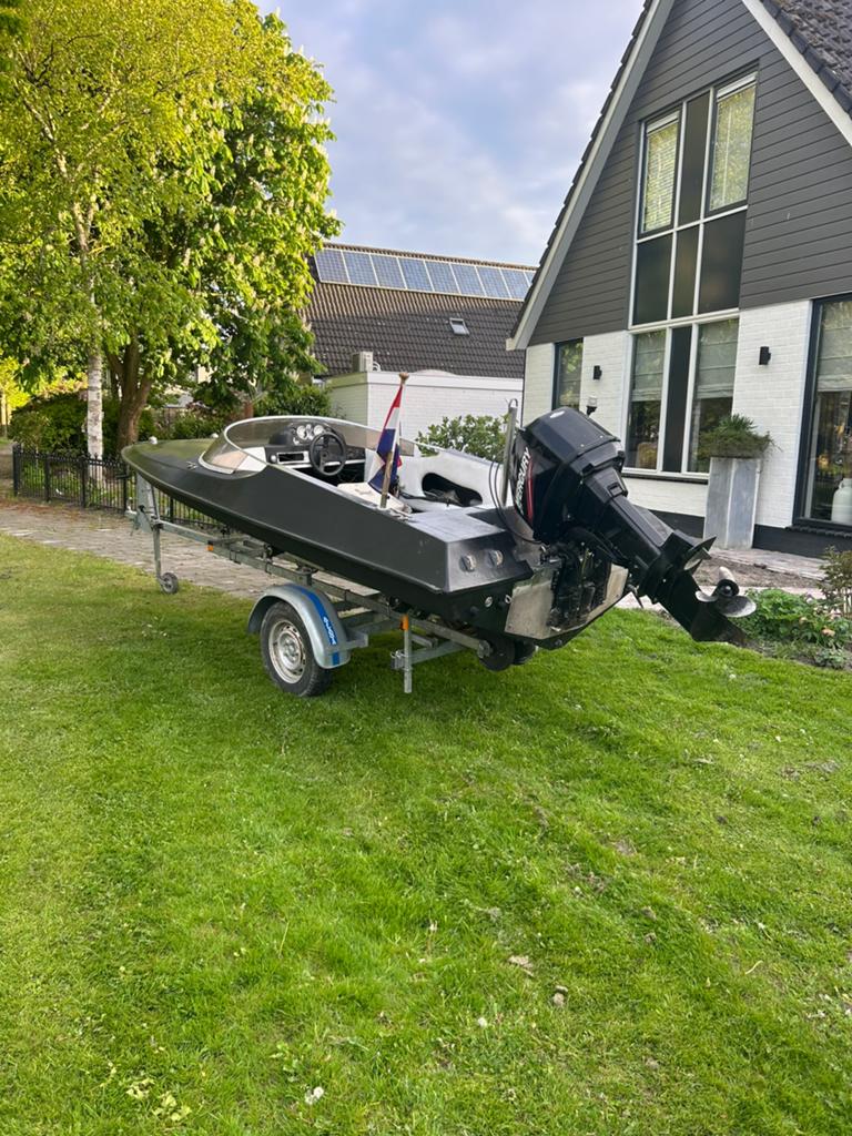Piranha espada met een 60 pk mercury 2 takt incl trailer, Watersport en Boten, Speedboten, Ophalen, 60 pk, Gebruikt, Composieten