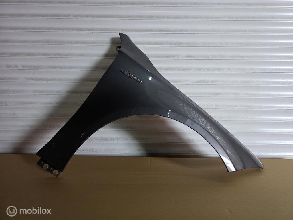 Mercedes A45 AMG Spatbord rechts W177 A1778810800, Gebruikt, Ophalen of Verzenden