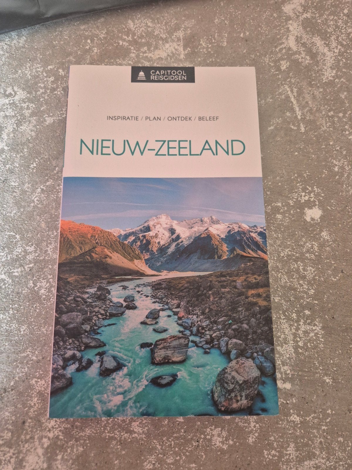 Capitool - Nieuw Zeeland, Boeken, Reisgidsen, Zo goed als nieuw, Reisgids of -boek, Europa, Capitool, Ophalen of Verzenden