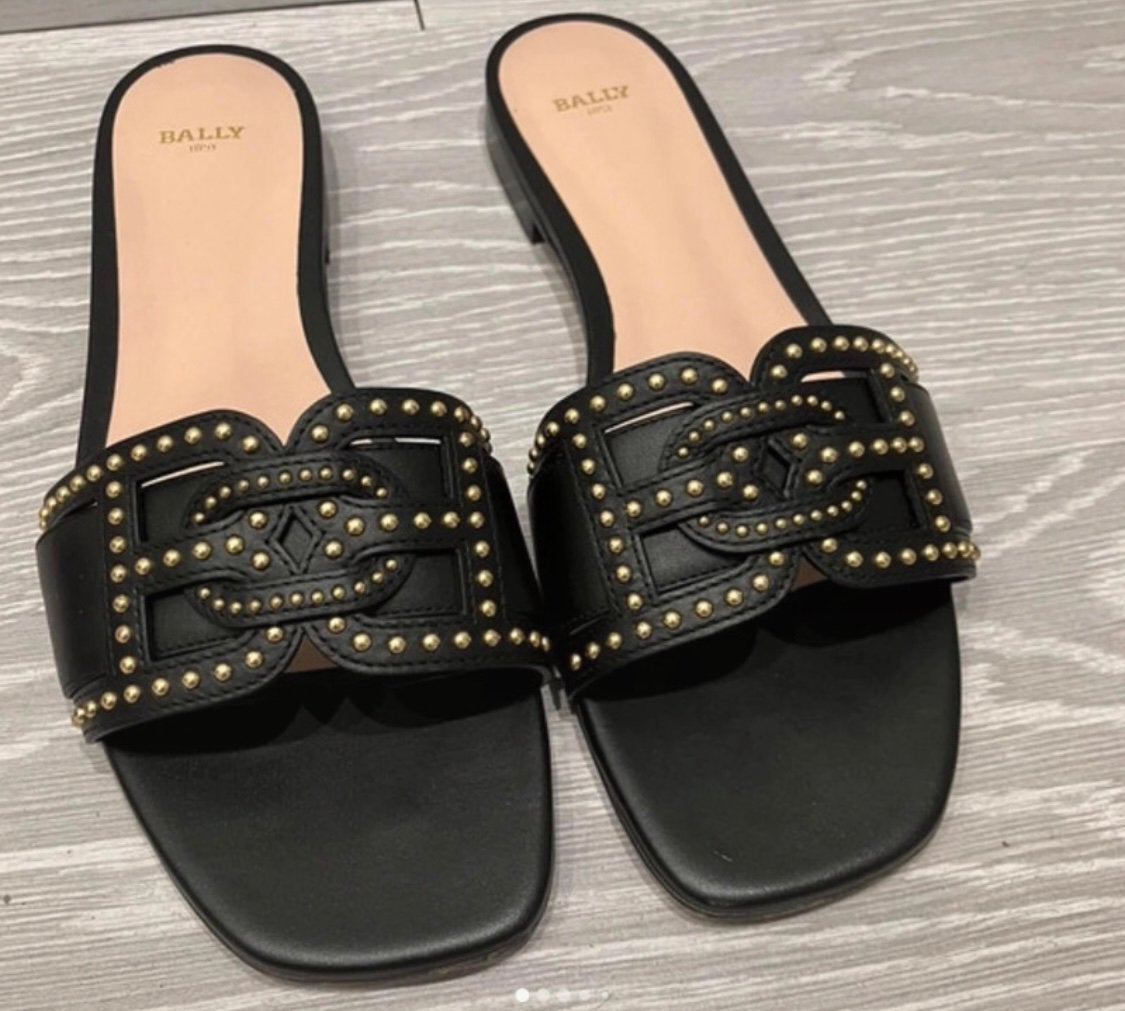 Bally Peoni slippers maat 40 np 450€, Ophalen of Verzenden, Zo goed als nieuw