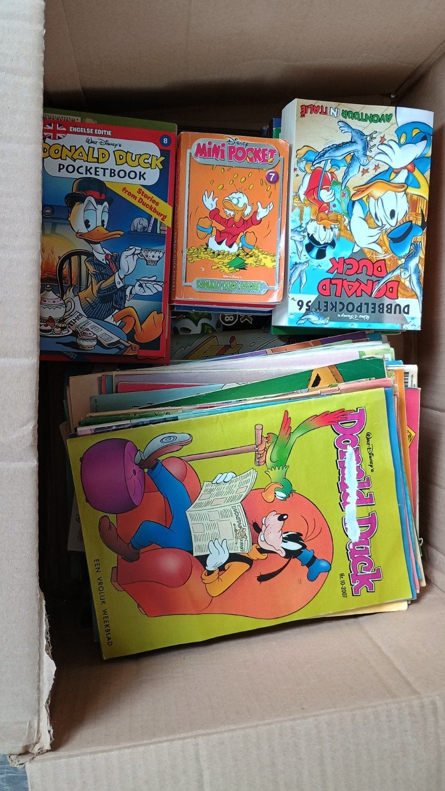 Grote dozen vol Donald Duck stripboeken en pockets, Meerdere stripboeken, Ophalen, Gelezen