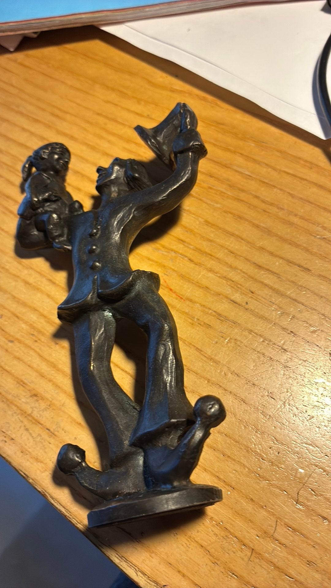 Bronzen beeldje clown met kind, Antiek en Kunst, Kunst | Beelden en Houtsnijwerken, Ophalen of Verzenden