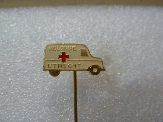 Vintage Kolonne Utrecht Ambulance Speldje, Ophalen of Verzenden, Gebruikt, Transport, Speldje of Pin