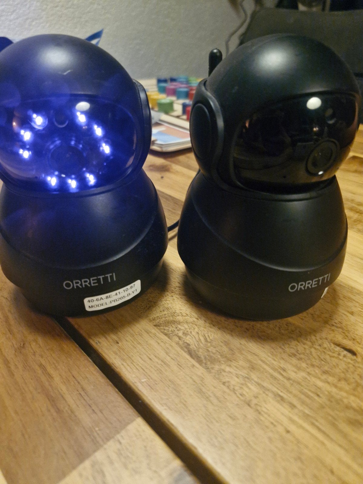 2x Orretti PB205-b-y1 WiFi camera's, Ophalen of Verzenden, Zo goed als nieuw, Binnencamera