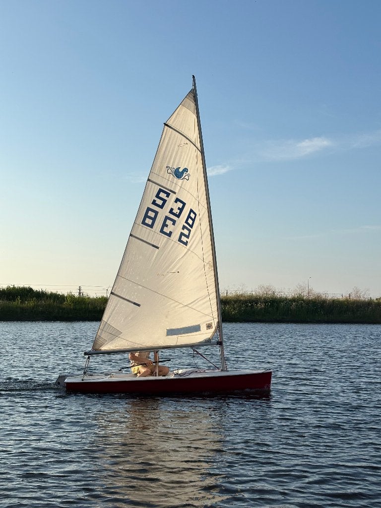Zeilboot Splash, incl wegtrailer, Watersport en Boten, Open zeilboten, Ophalen, Gebruikt, Splash, Polyester