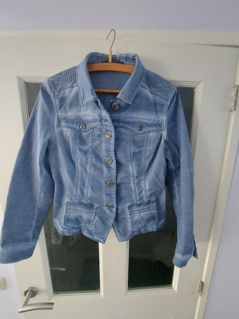 Estelle zomer jasje stretch, Ophalen, Zo goed als nieuw, Maat 36 (S), Blauw