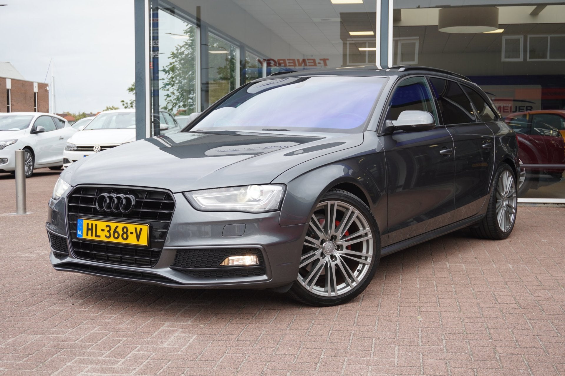 Audi A4 Avant 1.8 TFSI S Edition Automaat | Airco | Navigati, Auto's, Gebruikt, 4 cilinders, 1505 kg, A4